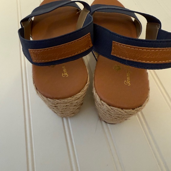 Tommy Bahama Women's Navy Sandals - Picture 6 of 6
